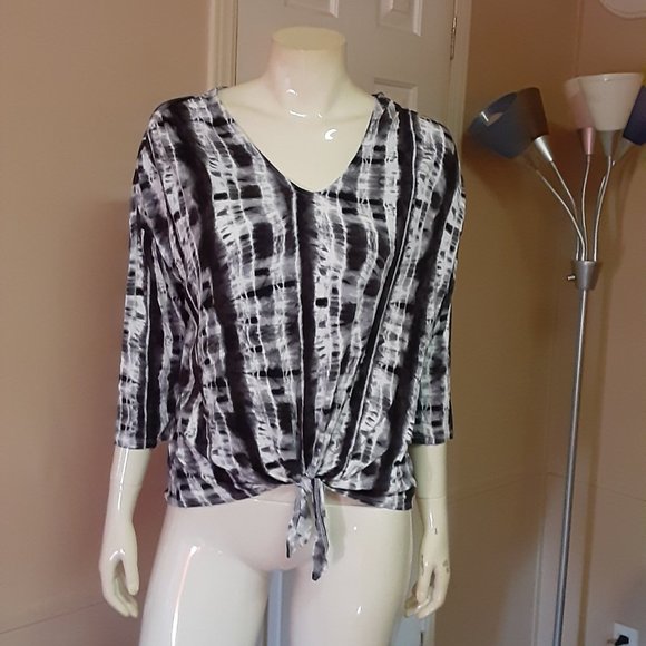 Thyme & Honey Tops - Thyme & Honey Black & White Tie Dyed Top W/ Front Tie